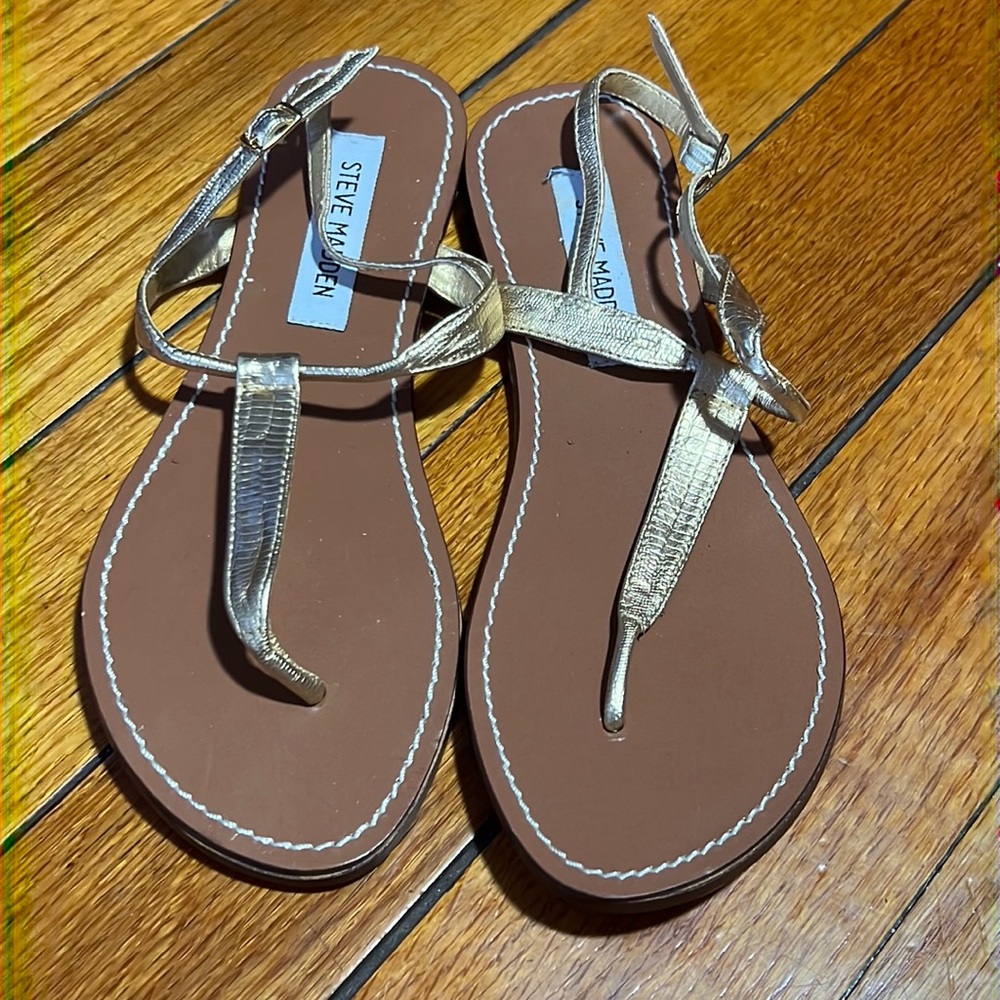 Steve Madden Seeri Gold sandal size 7